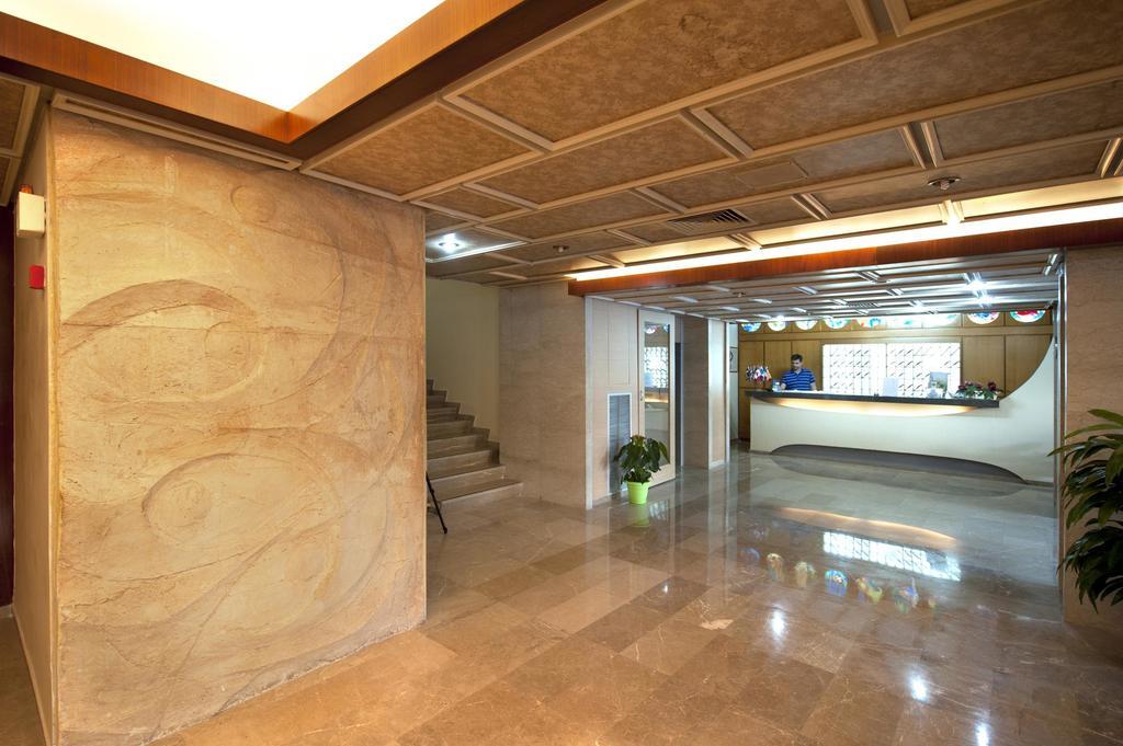 Paolo Hotel Лоутраки Экстерьер фото