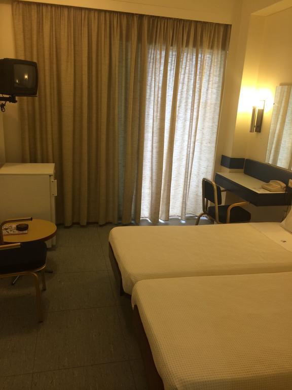 Paolo Hotel Лоутраки Номер фото